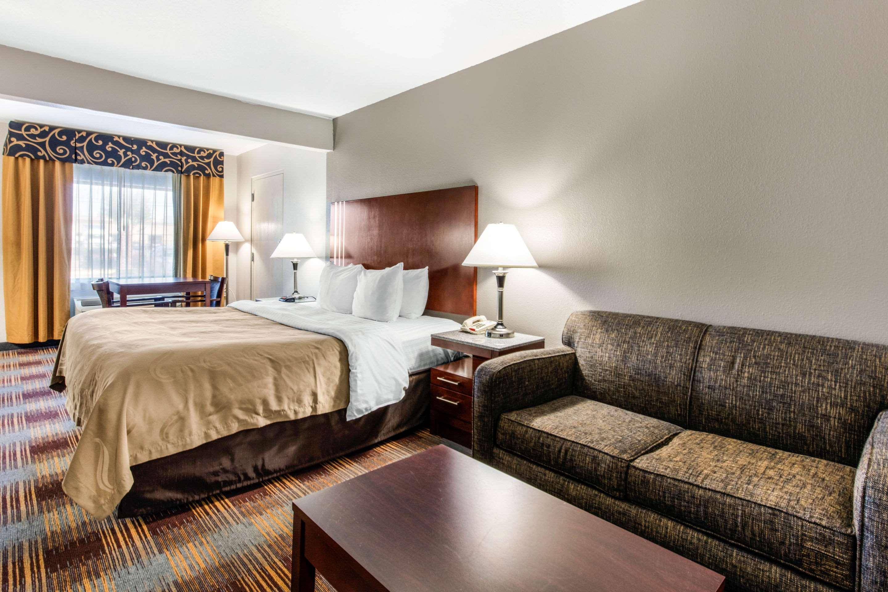 Quality Inn Airport I-240 Memphis Exterior photo