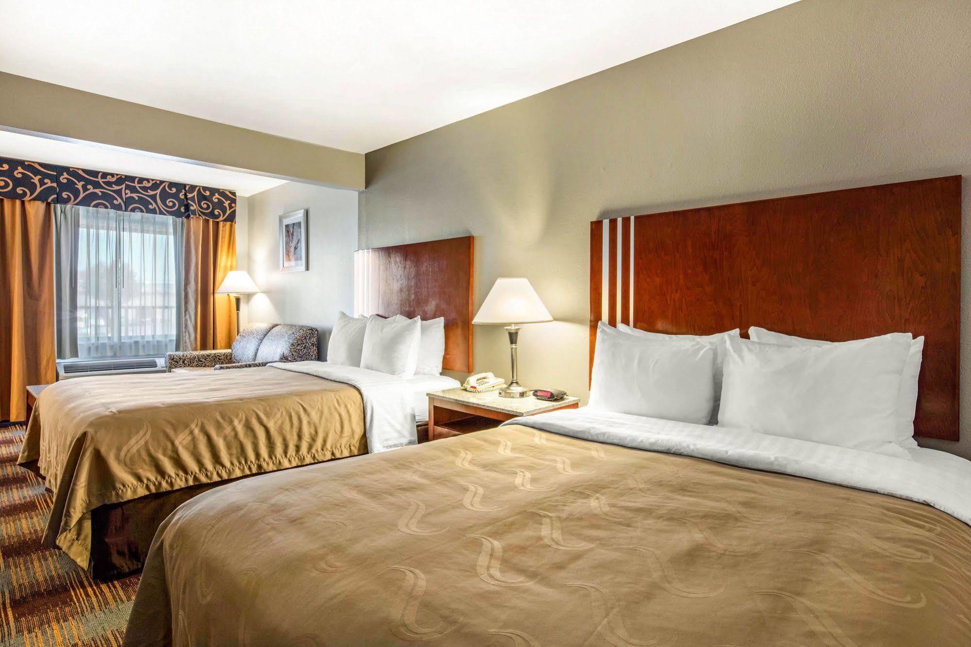 Quality Inn Airport I-240 Memphis Exterior photo